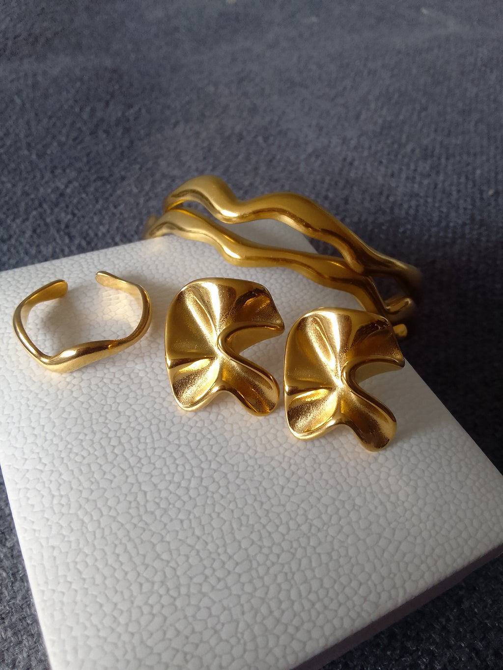 -%%💞 La rose dorée