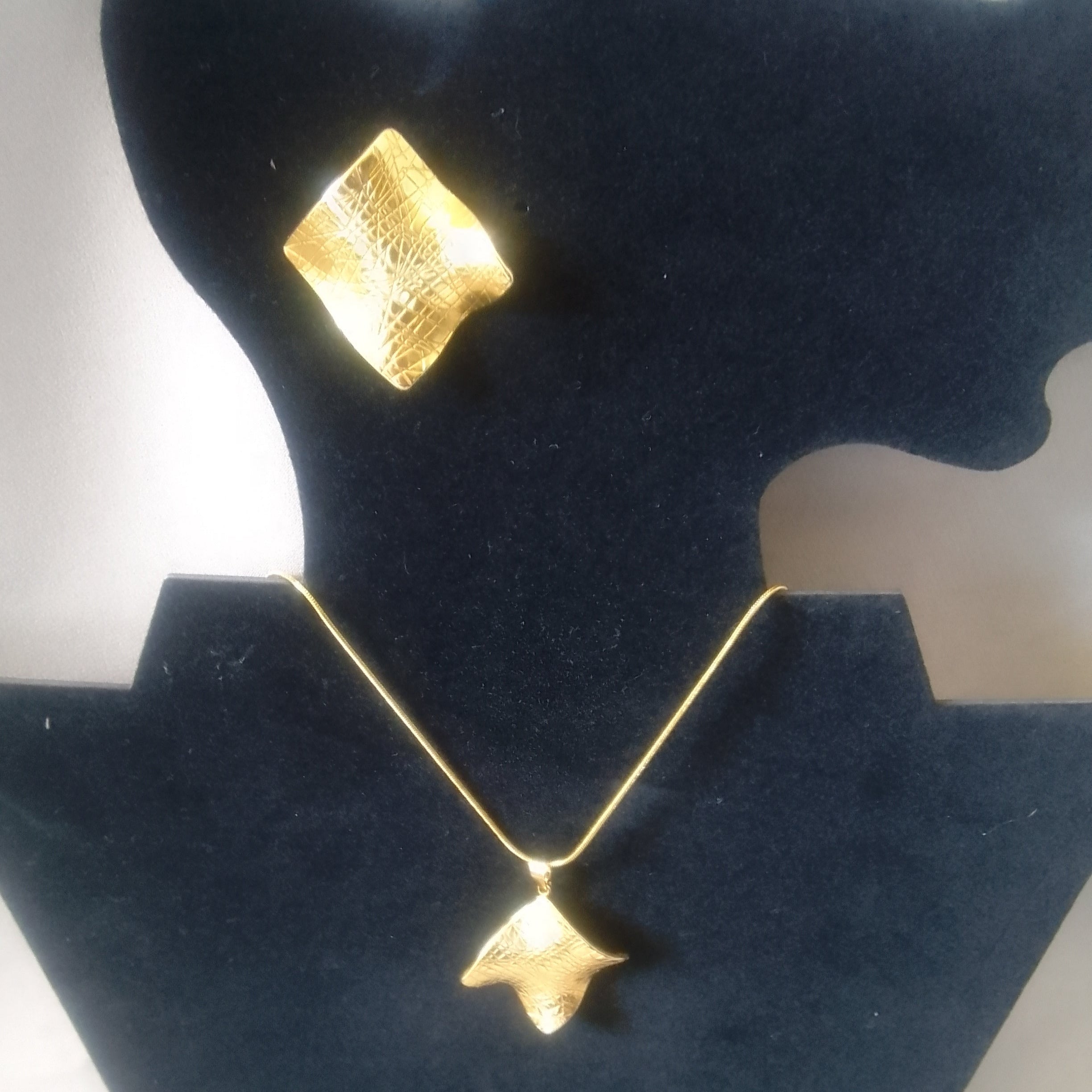 🏆Boucles&Collier Wave