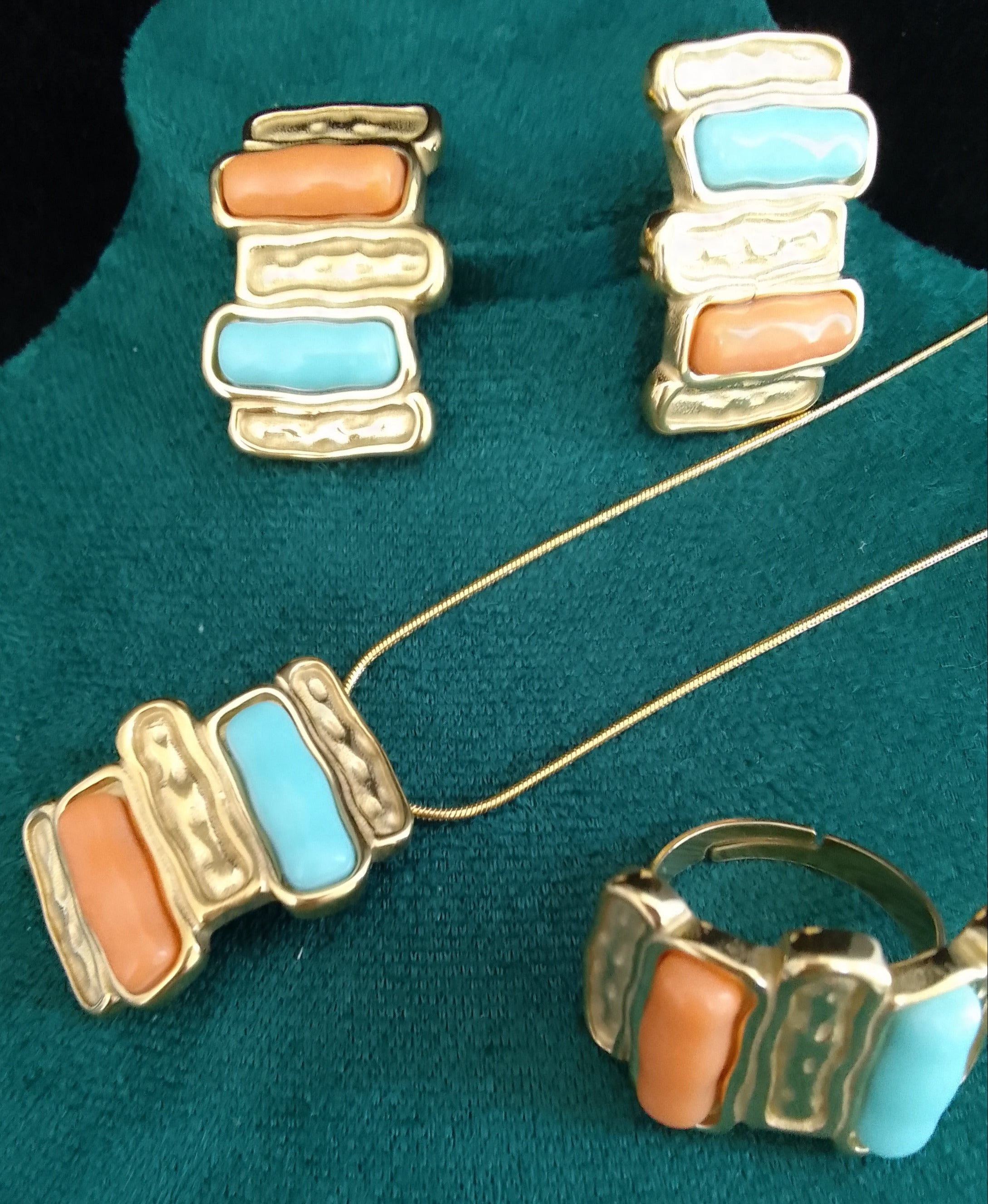 Ens. Angélique colorful