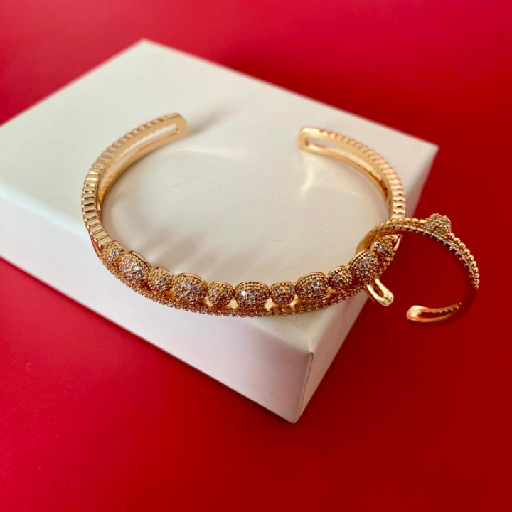 Ens. Romance diademe